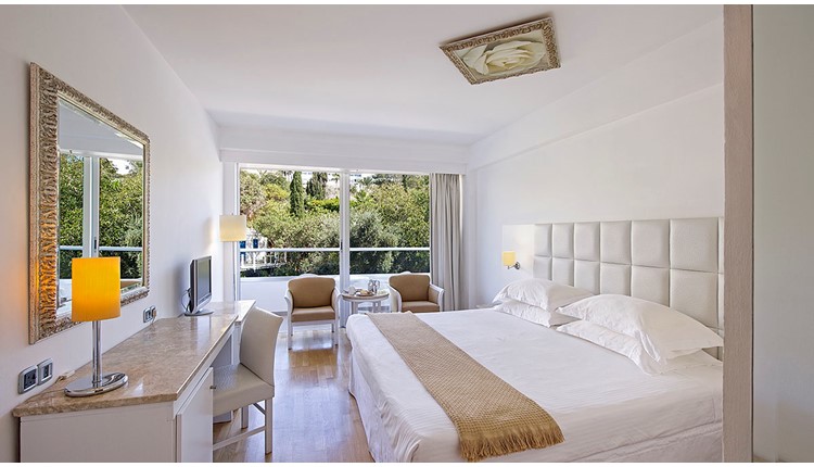 Grecian Sands Hotel, Кипр